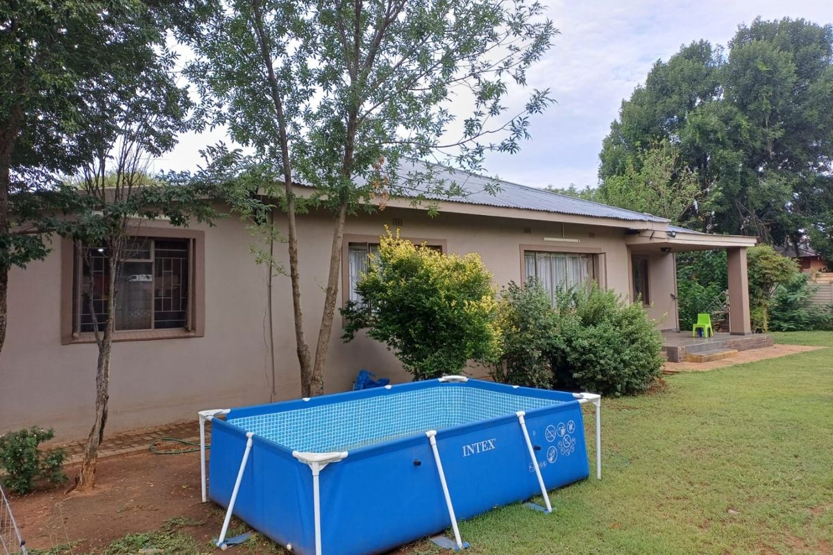 Investment Property with Strong Rental Income in Meiringspark - Photo 2