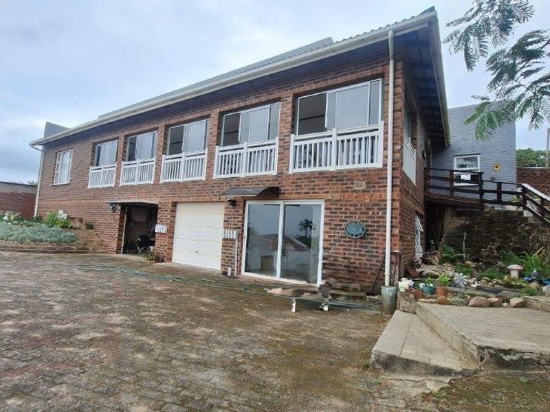 3 Bedroom House And Two Flatlets With Stunning Sea Views! - Photo 6