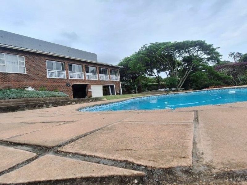 3 Bedroom House And Two Flatlets With Stunning Sea Views! - Photo 3