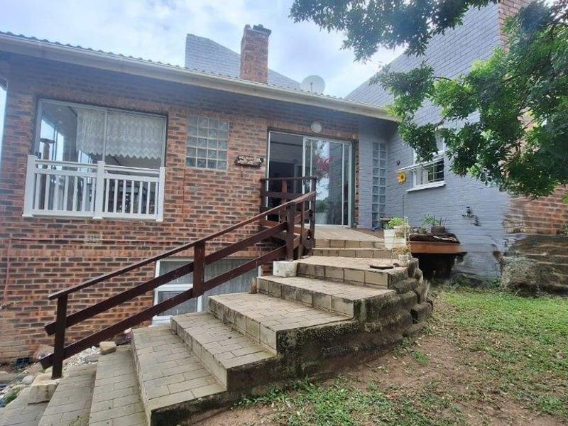 3 Bedroom House And Two Flatlets With Stunning Sea Views! - Photo 10