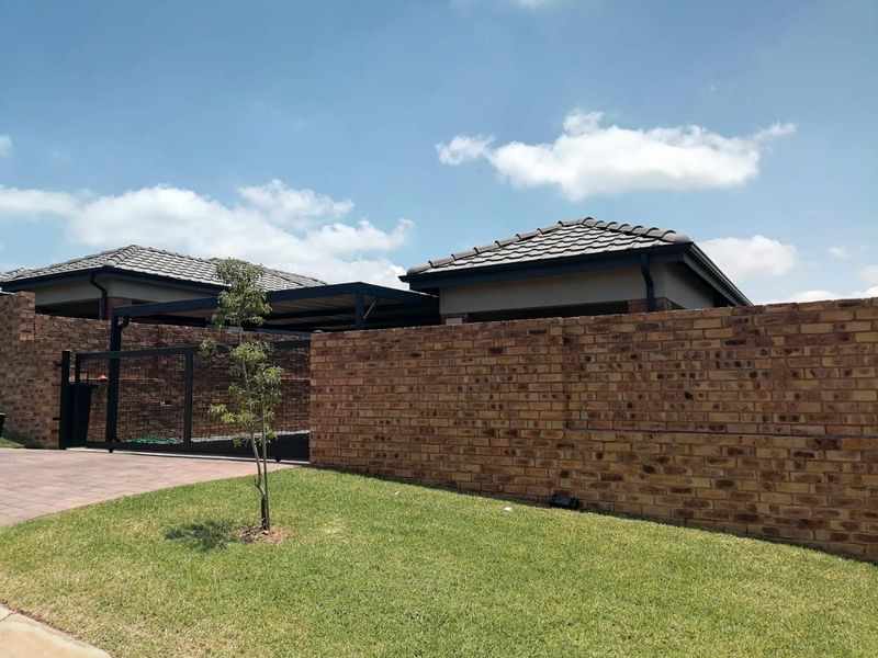 Beautiful 3 bed and 2.5 bath house for sale  - Photo 10