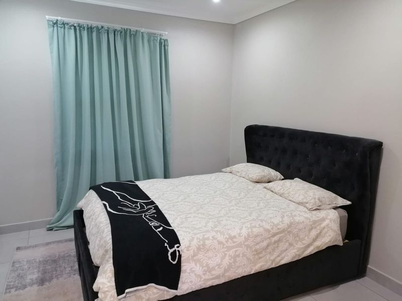 Beautiful 3 bed and 2.5 bath house for sale  - Photo 3