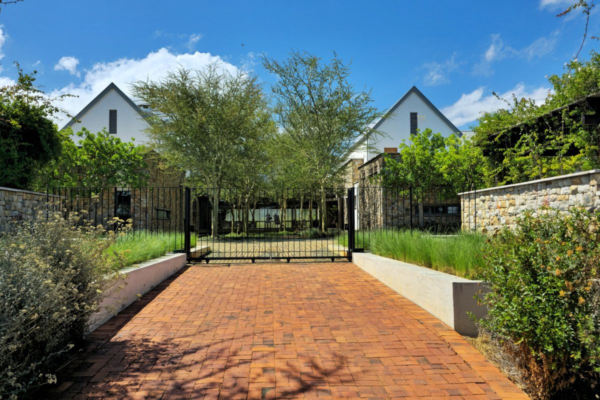 Enchanting 663-Hectare Private Reserve and Fruit Farm for Sale in Robertson - Photo 2