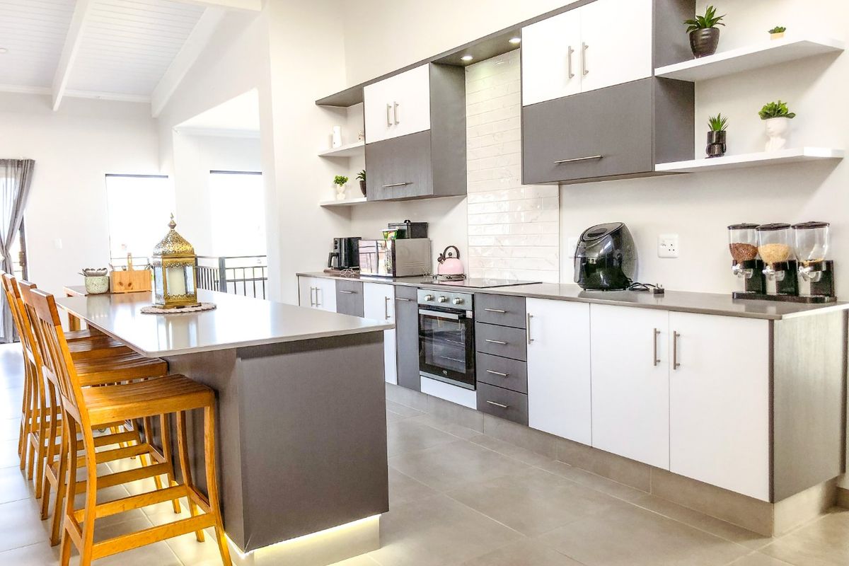 Neat and Beautiful...  Duet House For Sale in Dana Bay !!! - Photo 5