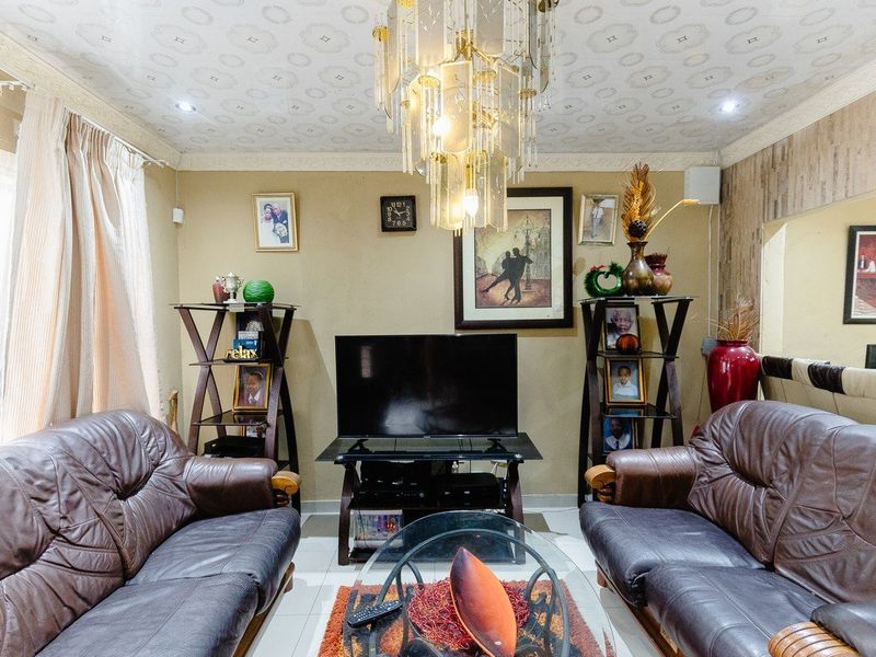 3 Bedroom Townhouse In Oslo Beach! - Photo 3