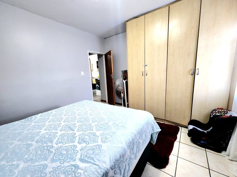 2-Bedroom Ground Floor Unit in Safe Pellissier Complex – Ideal for Families & Investors - Photo 9