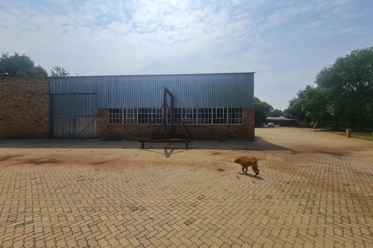 Prime Commercial Property for Sale in Stilfontein – Ideal for Business and Investment - Photo 3