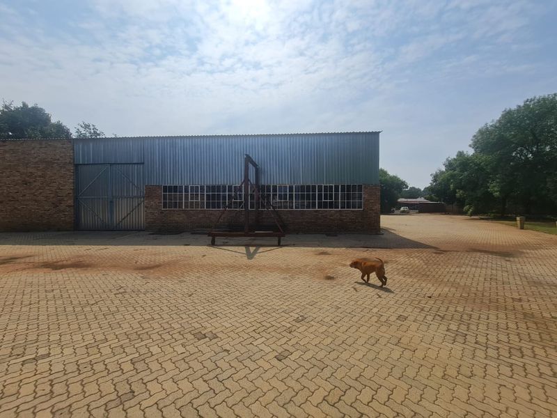 Prime Commercial Property for Sale in Stilfontein – Ideal for Business and Investment - Photo 3