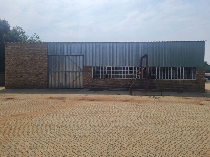 Prime Commercial Property for Sale in Stilfontein – Ideal for Business and Investment - Photo 4
