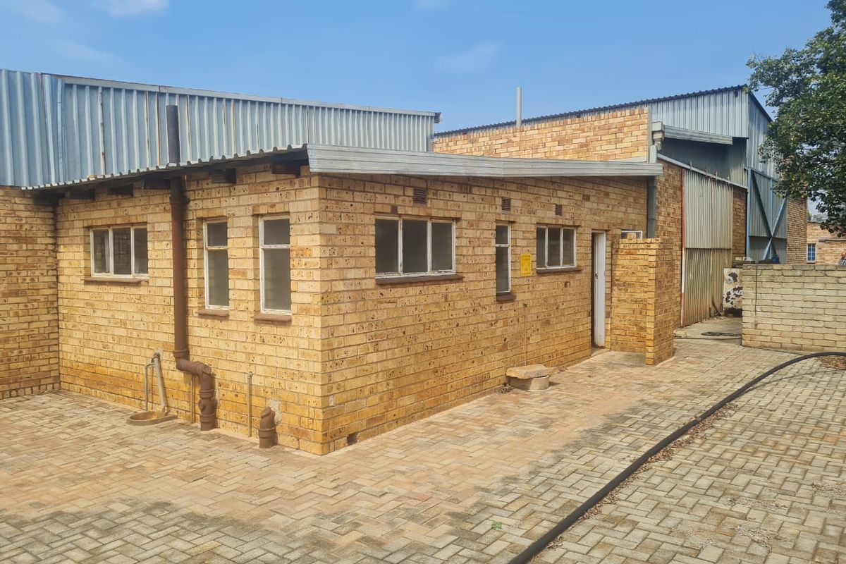 Prime Commercial Property for Sale in Stilfontein – Ideal for Business and Investment - Photo 2