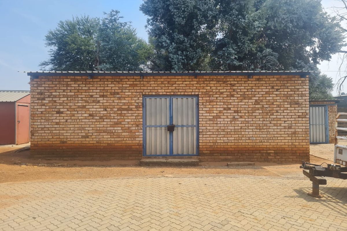 Prime Commercial Property for Sale in Stilfontein – Ideal for Business and Investment - Photo 5
