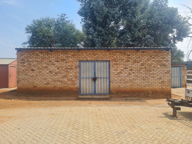 Prime Commercial Property for Sale in Stilfontein – Ideal for Business and Investment - Photo 5