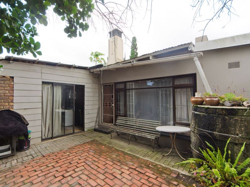 DOUBLE ENTRANCE PROPERTY: 11 TIDE STREET AND WATERFRONT DRIVE - Photo 9