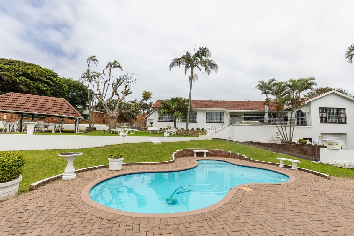 This Home Is Absolutely Stunning !! - Photo 4