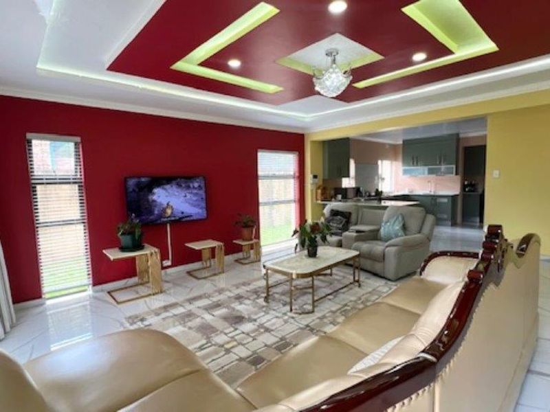 5 Bedroom Family Home For Sale In Margate - Photo 7