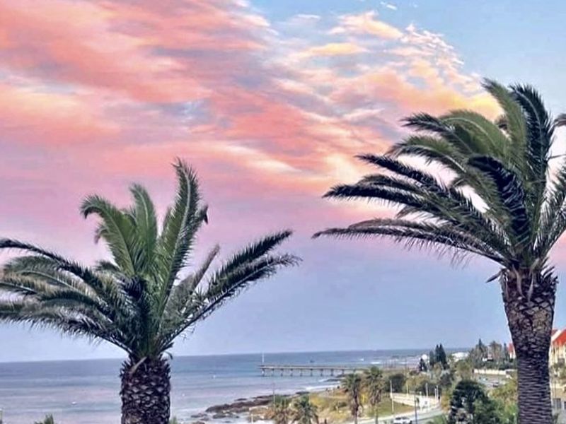 PRIME CORPORATE LEASE BROOKES HILL DRIVE BEACHFRONT  - Photo 3