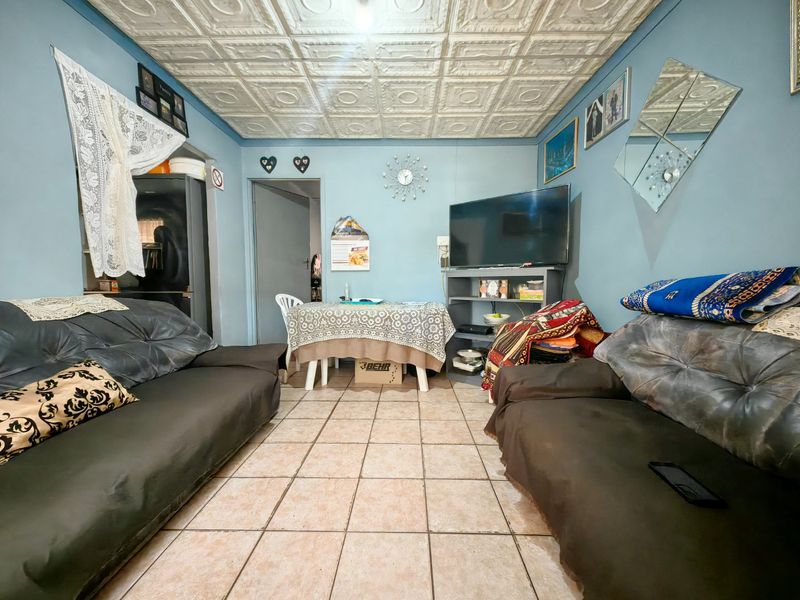 Priced to GO!!!!! - Photo 4