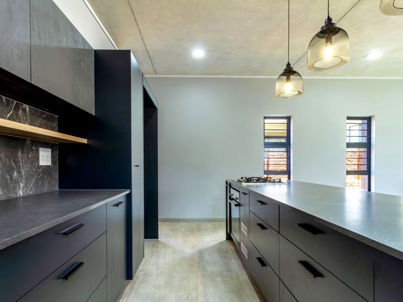 Absolutely Gorgeous!!! Newly built Full Title, Free Standing Duplex for Sale in a Secure Modern Estate in North Riding. - Photo 9