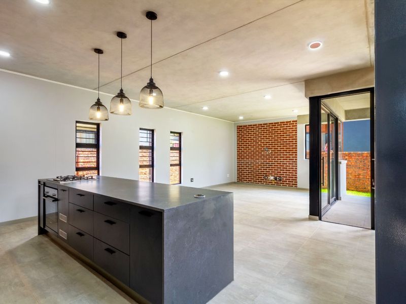 Absolutely Gorgeous!!! Newly built Full Title, Free Standing Duplex for Sale in a Secure Modern Estate in North Riding. - Photo 8