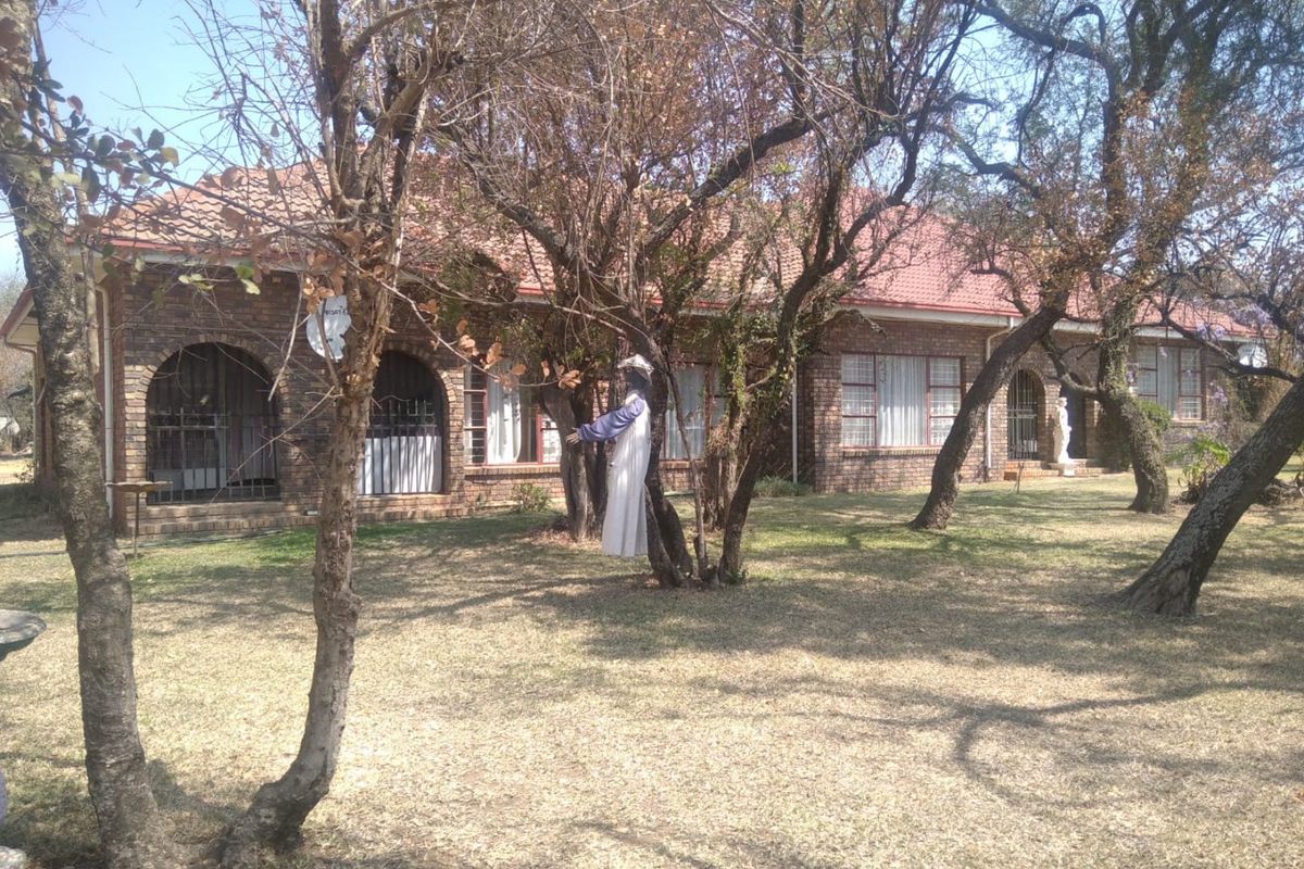 8.5ha Plot for Sale in Bultfontein for only R19.94/m2 - Photo 4