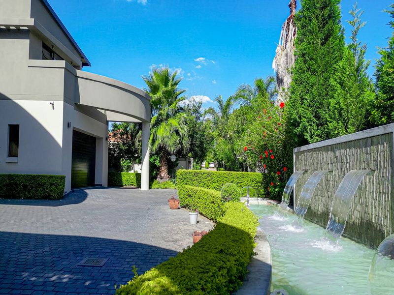 CHARMING FAMILY HOME AWAITS YOU AND YOUR LOVED ONES - Photo 3