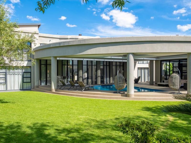 CHARMING FAMILY HOME AWAITS YOU AND YOUR LOVED ONES - Photo 6