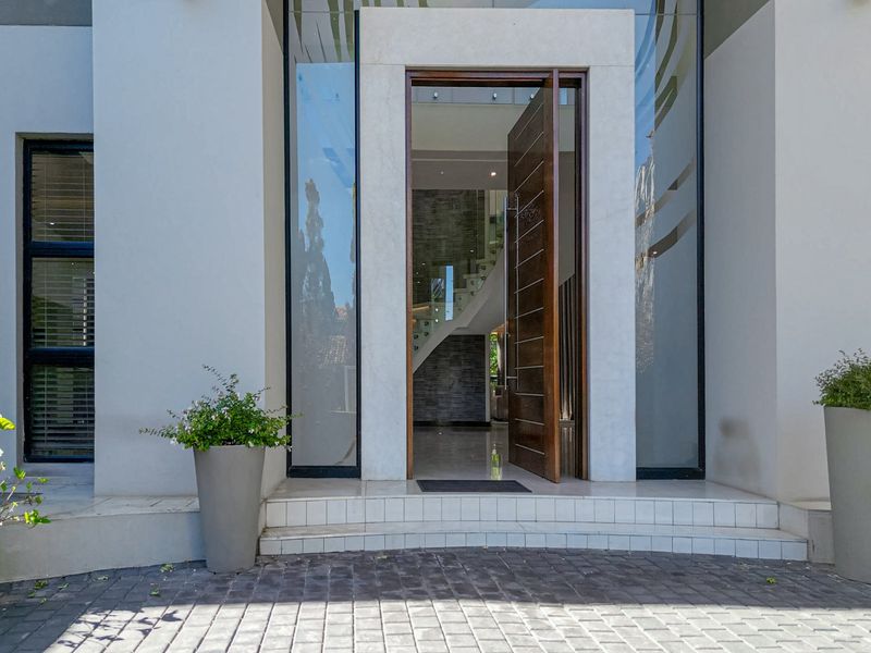 CHARMING FAMILY HOME AWAITS YOU AND YOUR LOVED ONES - Photo 7
