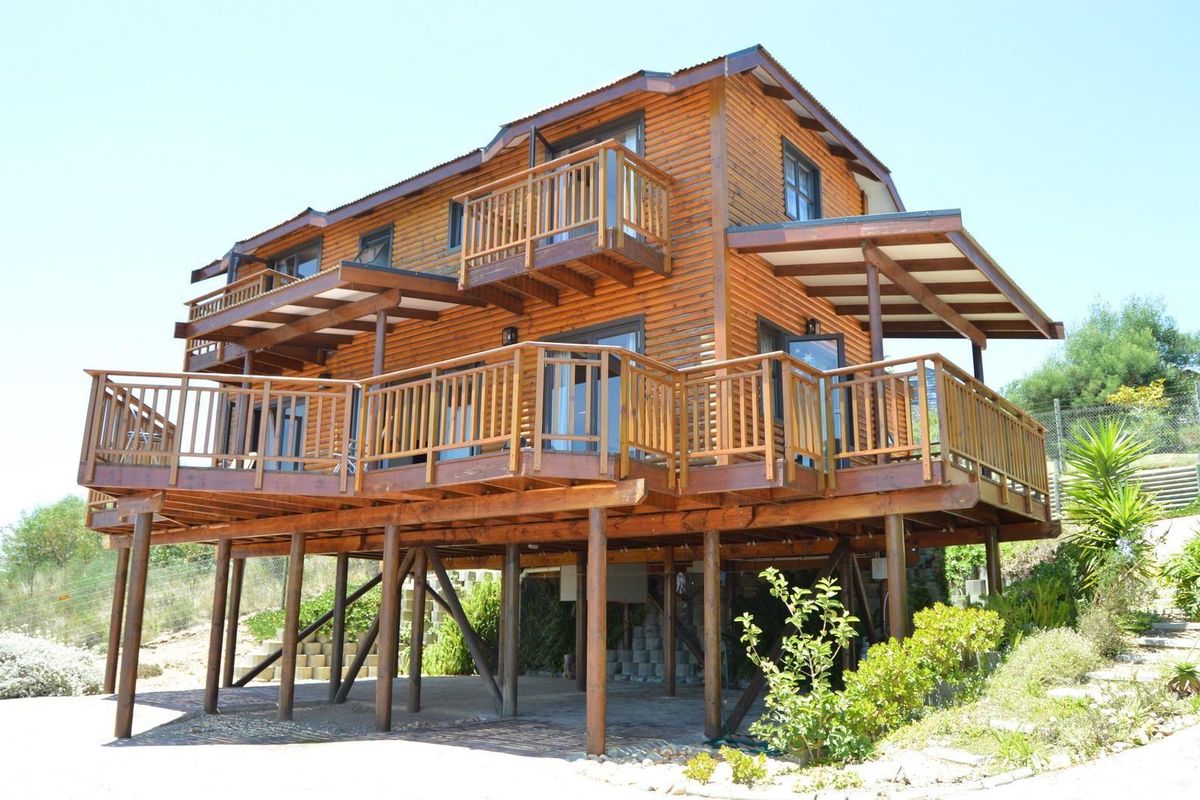 Panoramic Knysna 3 Bedroom Home for Rent - Photo 2