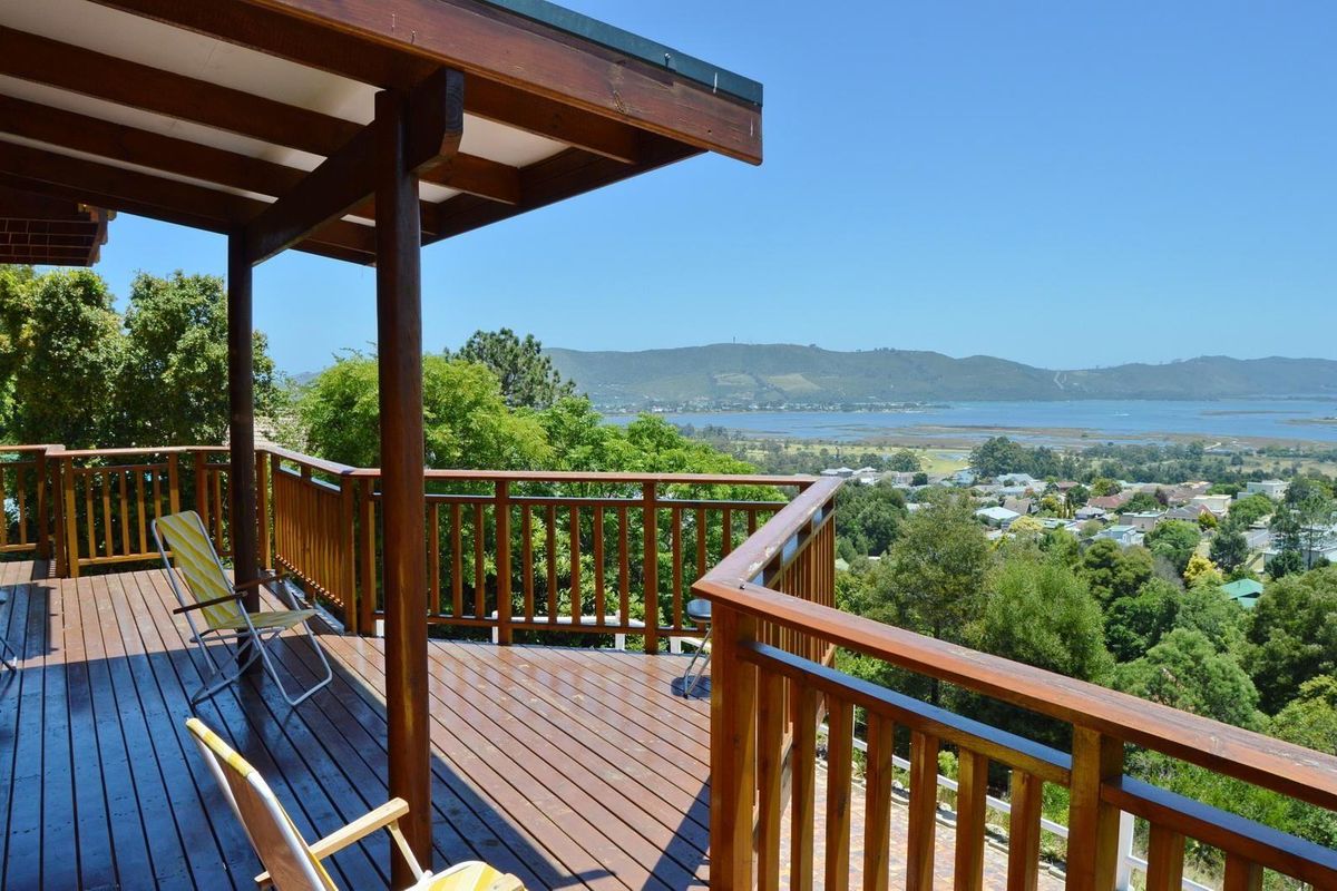 Panoramic Knysna 3 Bedroom Home for Rent - Photo 2