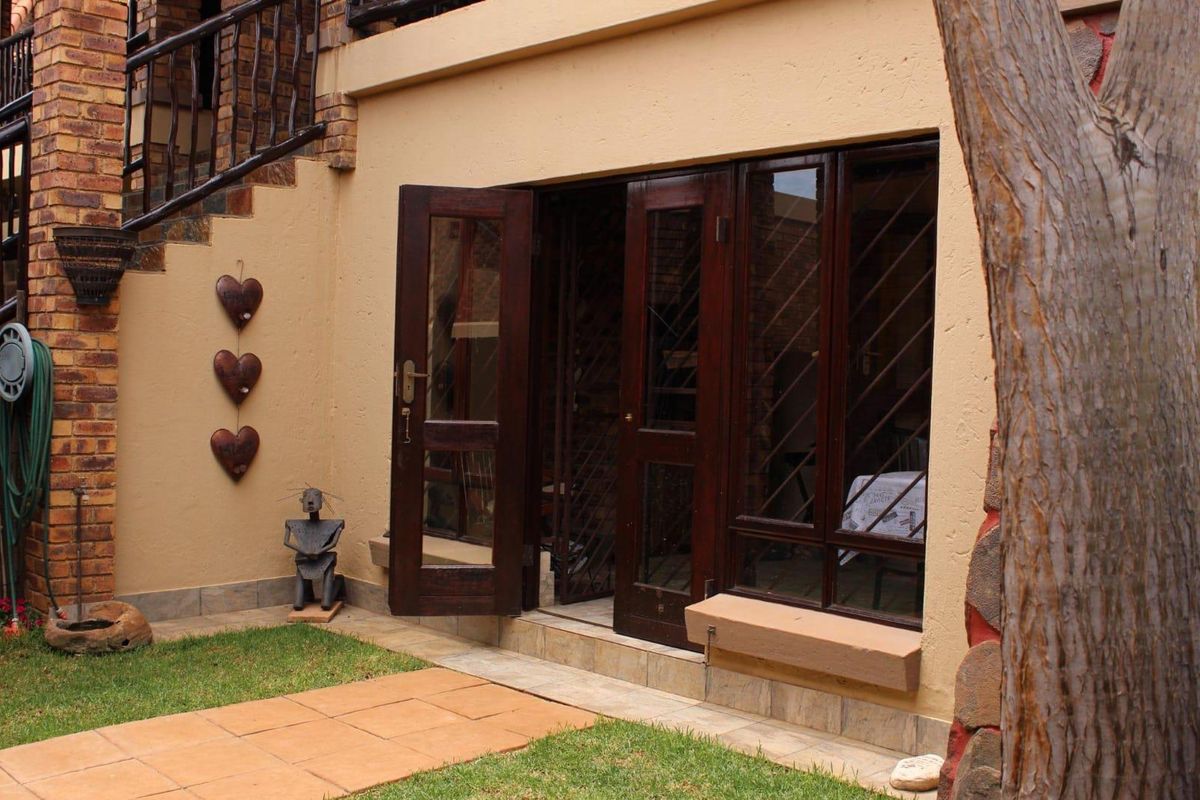 NEW LISTING ALERT!! HURRY!! - Photo 3