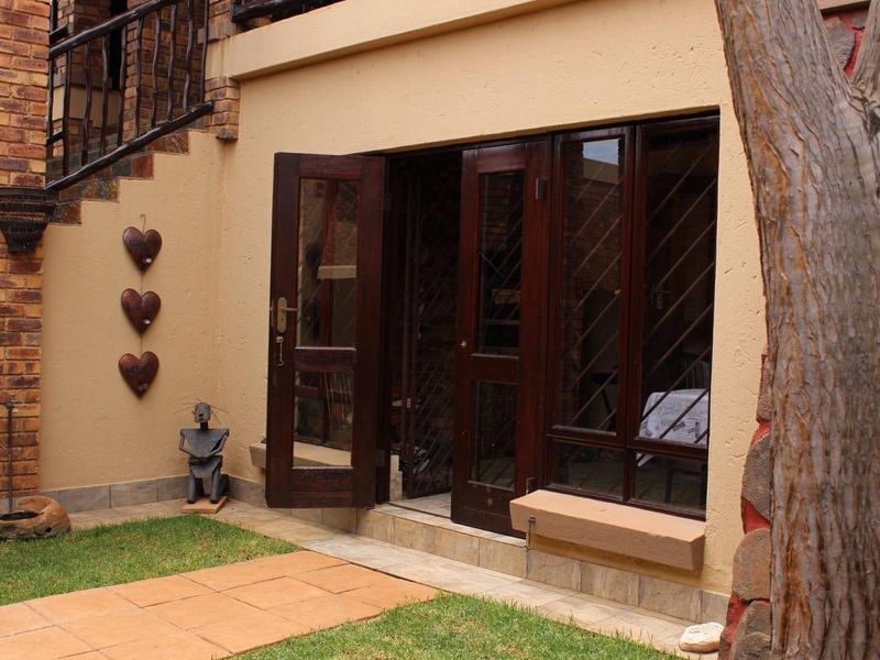 NEW LISTING ALERT!! HURRY!! - Photo 3