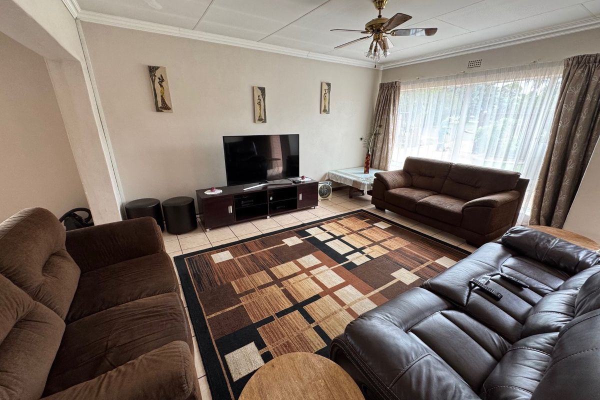 Spacious Home with Modern Amenities and Pool - Photo 3