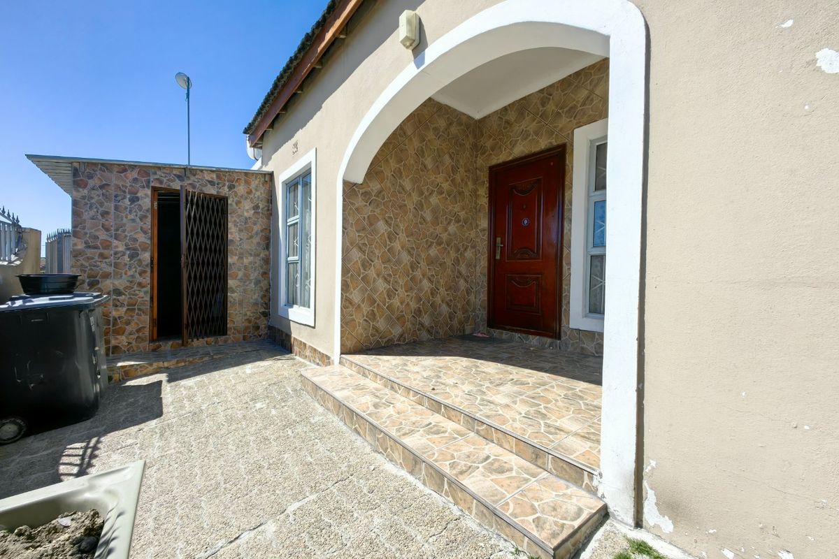 Beautiful home for sale in a nice area - Photo 4