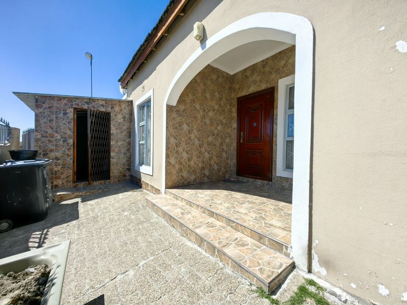 Beautiful home for sale in a nice area - Photo 4