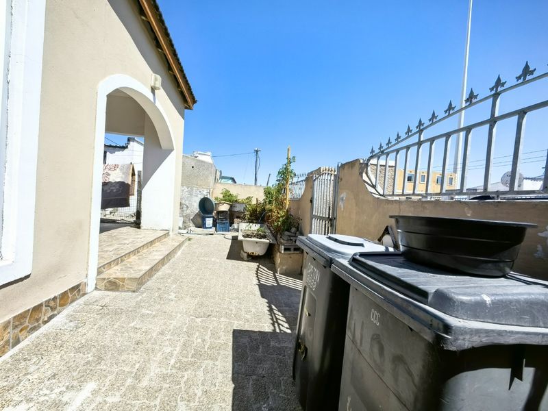 Beautiful home for sale in a nice area - Photo 6