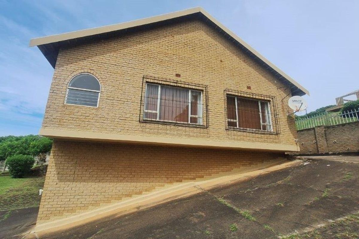 Coastal Face Brick Home With Stunning Ocean Views - Photo 4