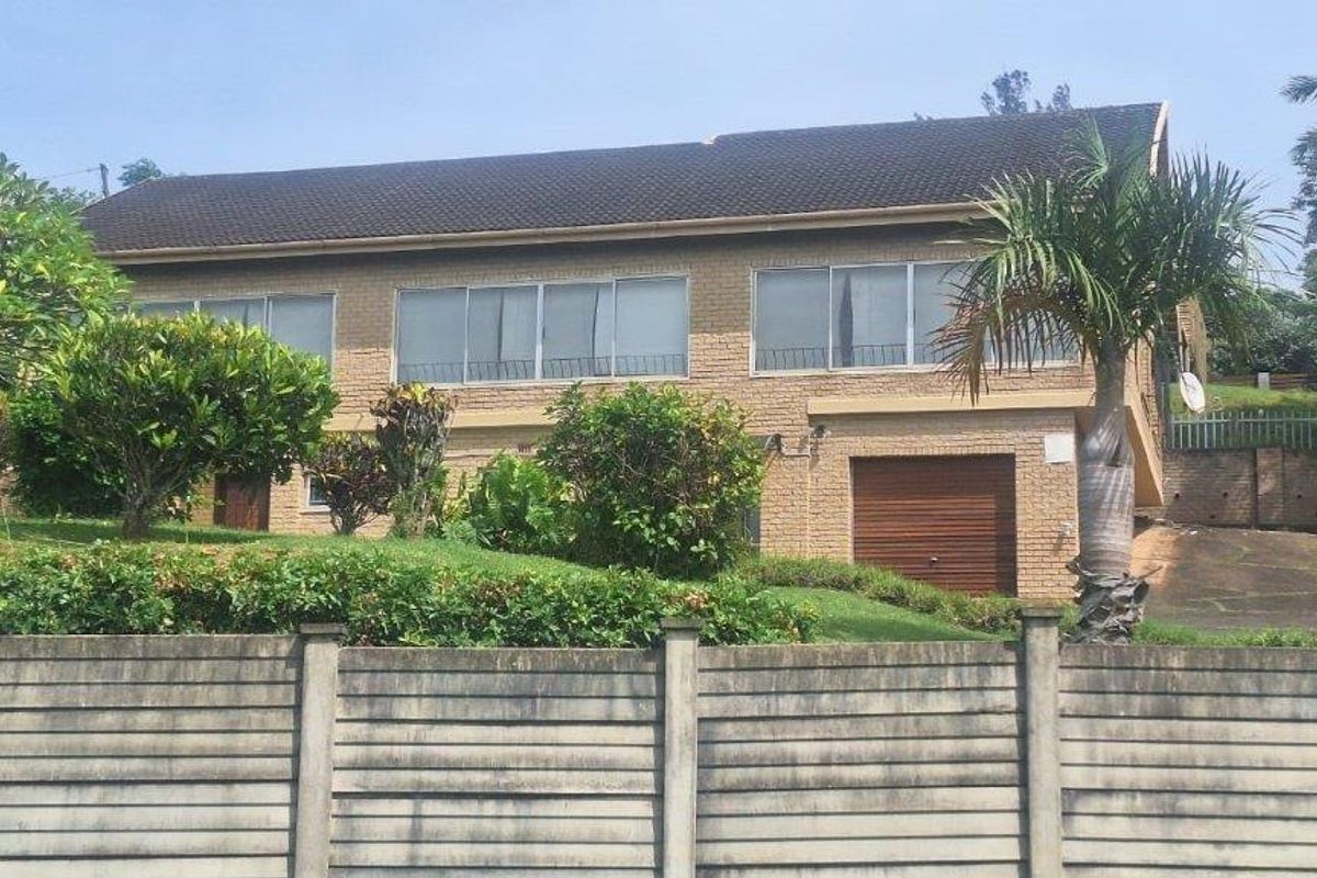 Coastal Face Brick Home With Stunning Ocean Views - Photo 2