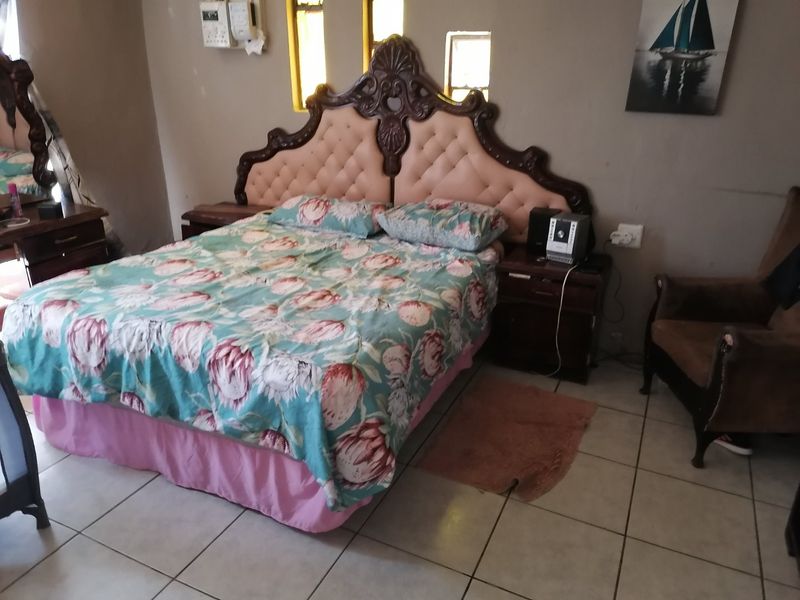 Beautiful, well maintained 3 bedroom family home for sale in Chris Hani, Bloemfontein - Photo 8