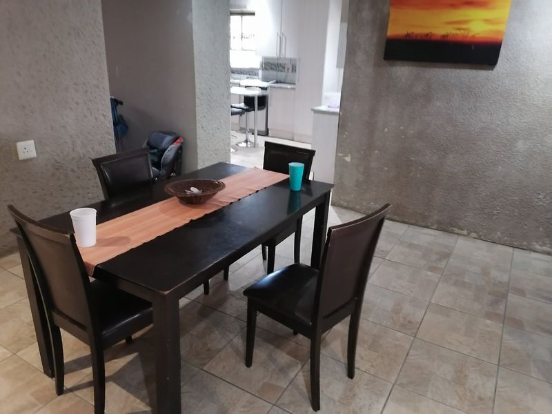 Beautiful, well maintained 3 bedroom family home for sale in Chris Hani, Bloemfontein - Photo 7
