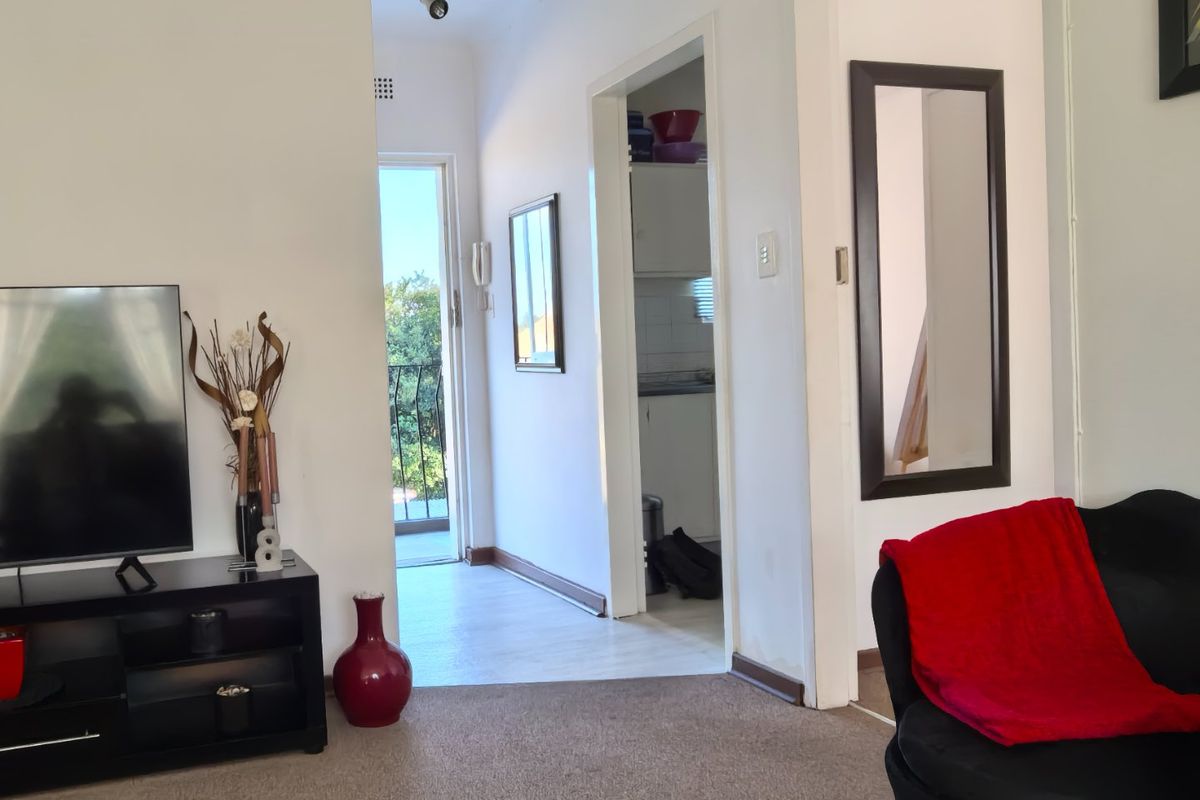 1-Bedroom Unit in Lyndhurst – A Perfect Blend of Tranquility and Convenience - Photo 4