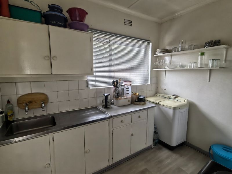 1-Bedroom Unit in Lyndhurst – A Perfect Blend of Tranquility and Convenience - Photo 6