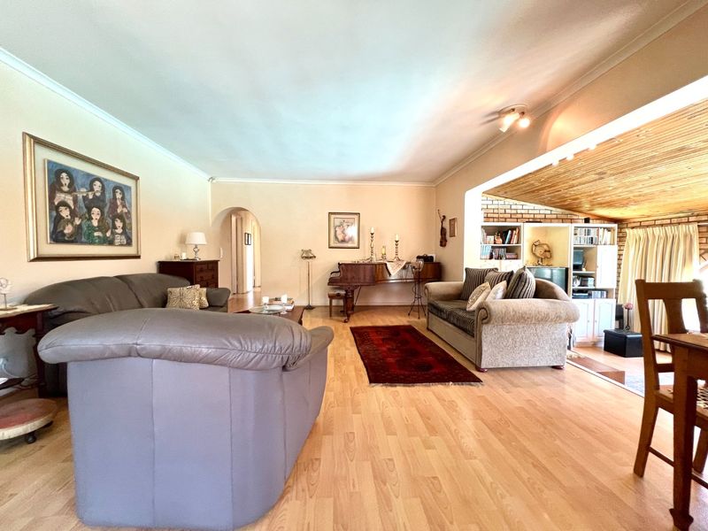 A "WELCOME HOME" kind of property.  - Photo 5