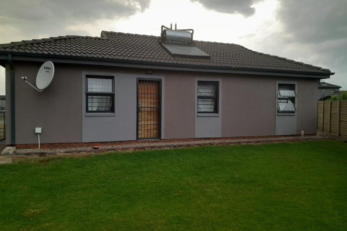 Oh LALA BRAND New renovated Lovely Capital View Residence for sale - Photo 4