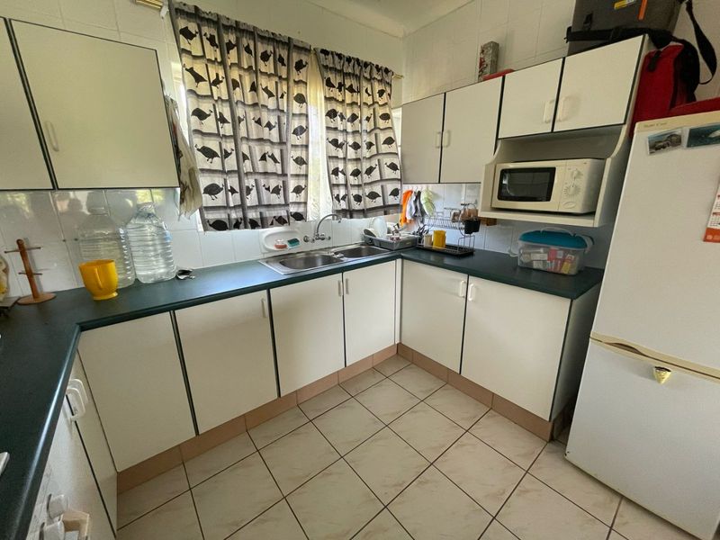 Apartment With Spectacular Views Of The Umtamvuna River As Well As Distant Sea Views - Photo 8