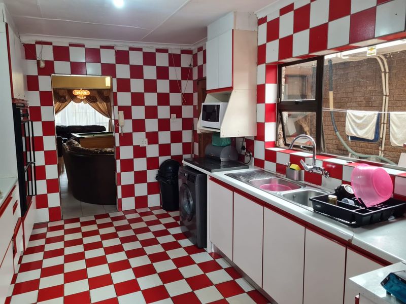 Beautiful and Affordabe - Photo 9