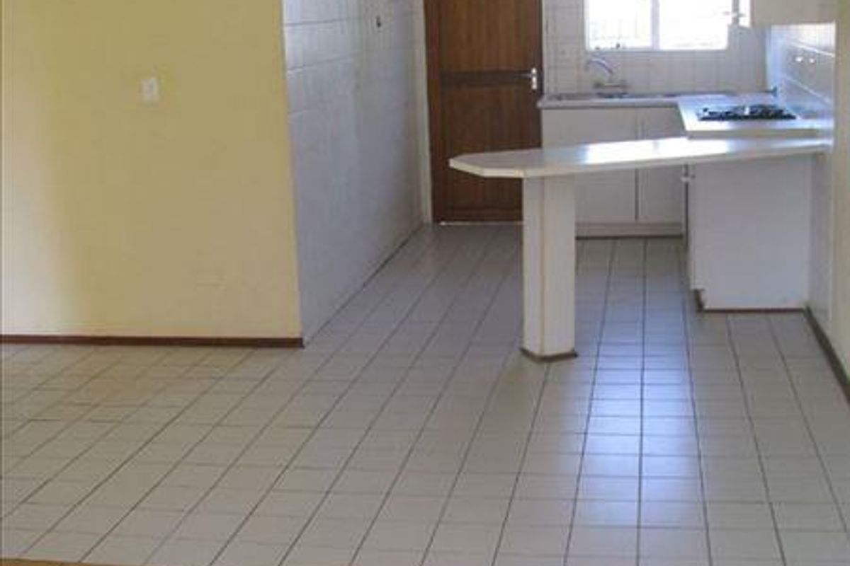 Perfect Place to start your family in a Perfect Street. - Photo 3