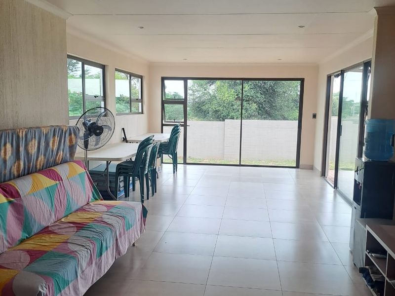 Newly Built Home for Sale – Walking Distance to Vaal Marina Waterfront! - Photo 5