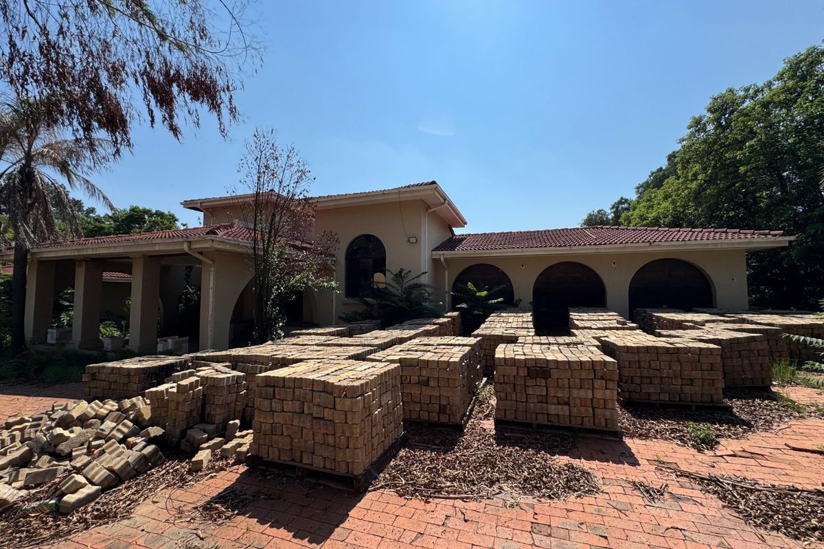 Majestic Estate Revival Opportunity - Photo 5