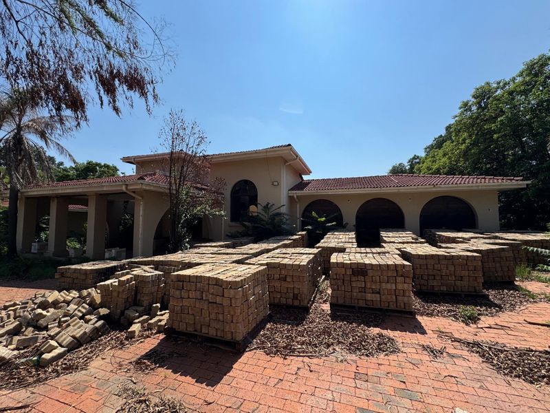 Majestic Estate Revival Opportunity - Photo 5