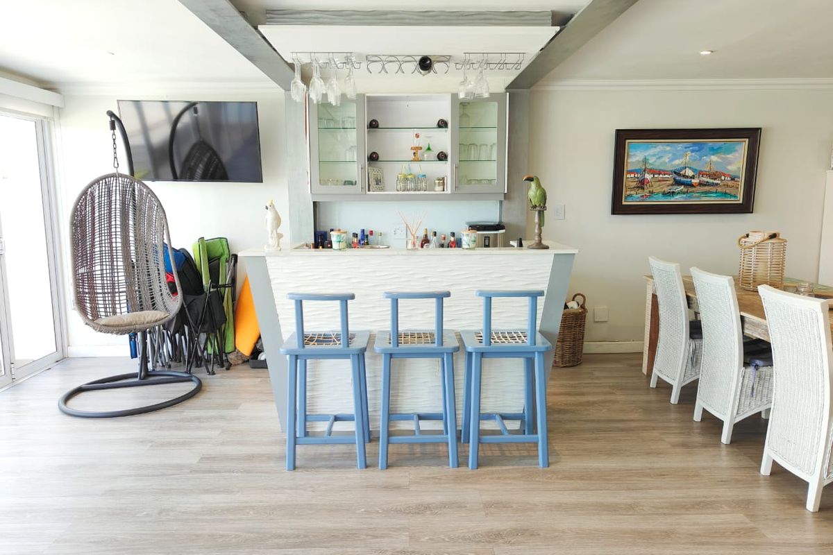 Modern Waterfront Living with Exceptional Amenities - Photo 3